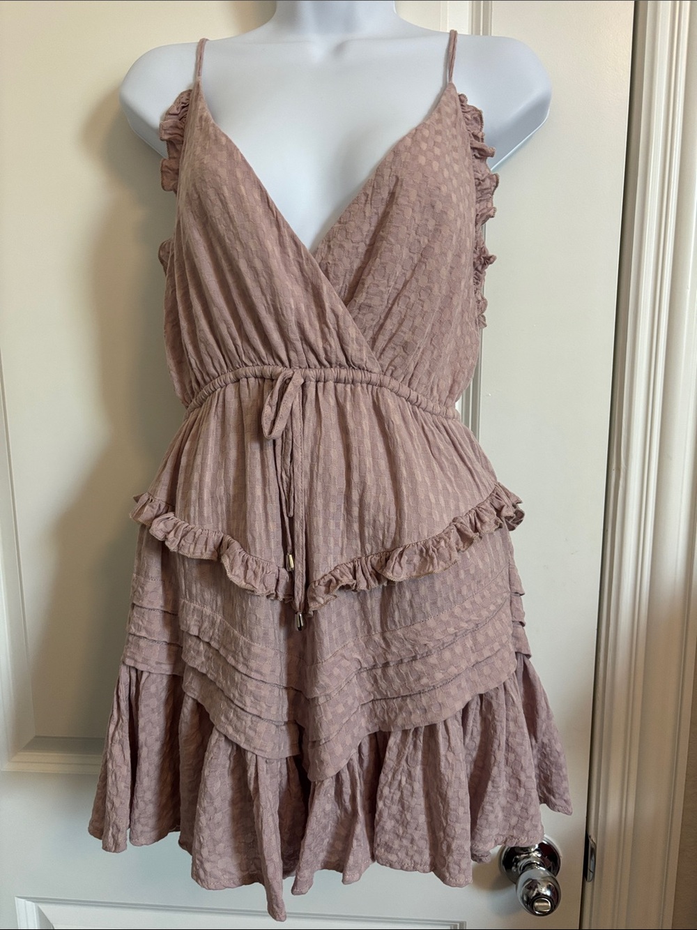 Angel Biba Sleeveless Ruffle Tiered Romper Baby Doll Dress in Dusty Rose. Small